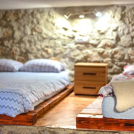 Stone Room-Kamena Soba Sipovo Esterno foto