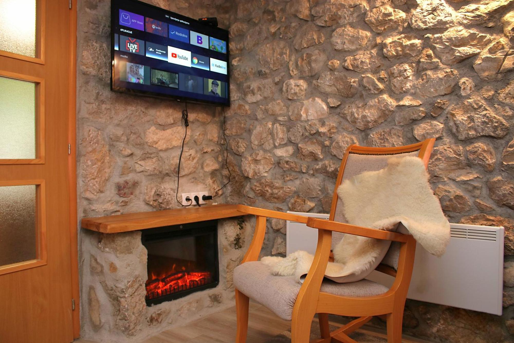 Stone Room-Kamena Soba Sipovo Esterno foto